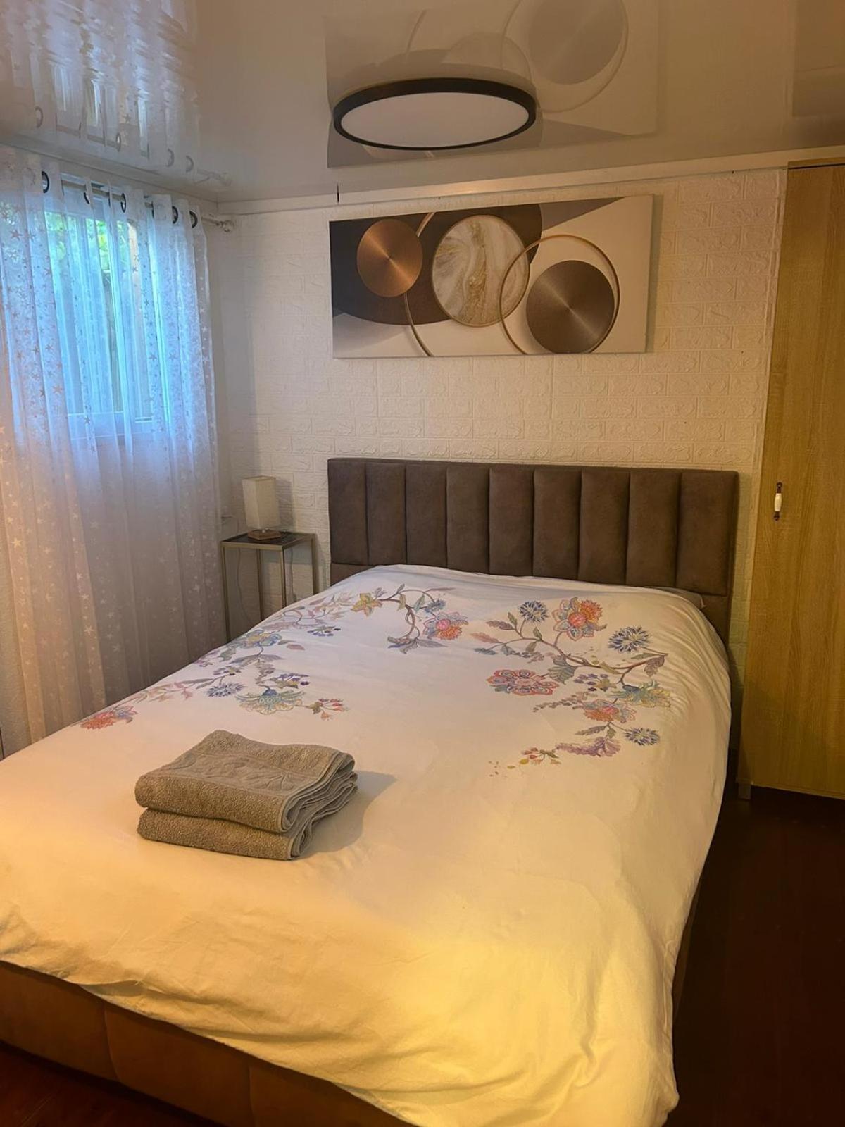 Апартаменты קאסה גומז Kiryat Ekron Экстерьер фото